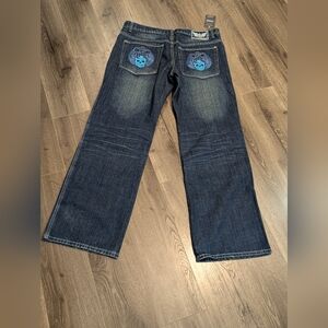 Rock And Republic. Blue Denim Jeans with Skull Embroidered Pockets, Button Fly.